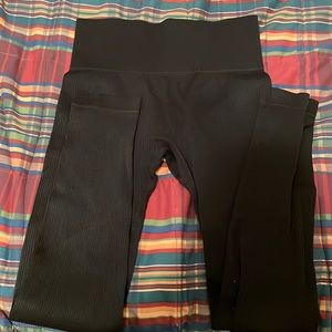 Colsie ribbed leggings